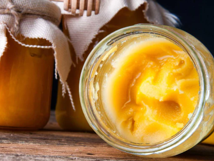 Đóng đường là hiện tượng tự nhiên của mật nguyên chất ivy honey